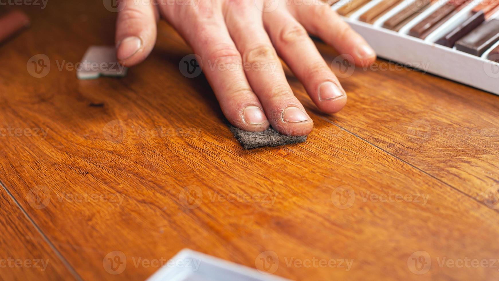 afdichten van hout na reparatie foto