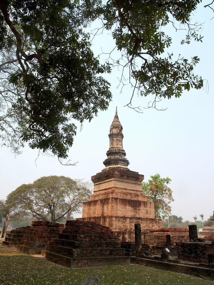 mueang kao, thailand, 2021 - architectuur in het Sukhothai Historical Park foto