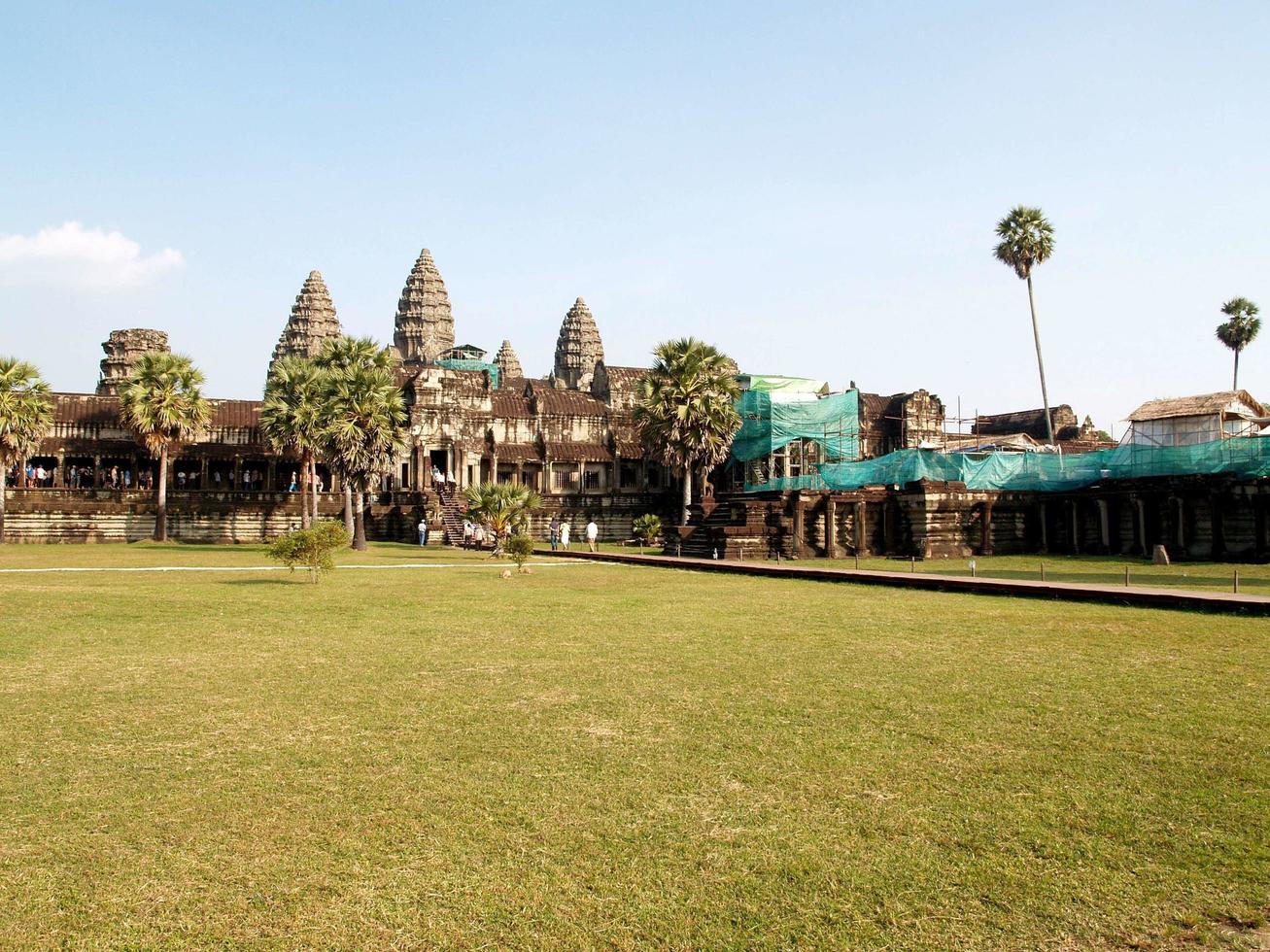 Siem Reap, Cambodja, 2021 - Angkor Wat in reparatie foto