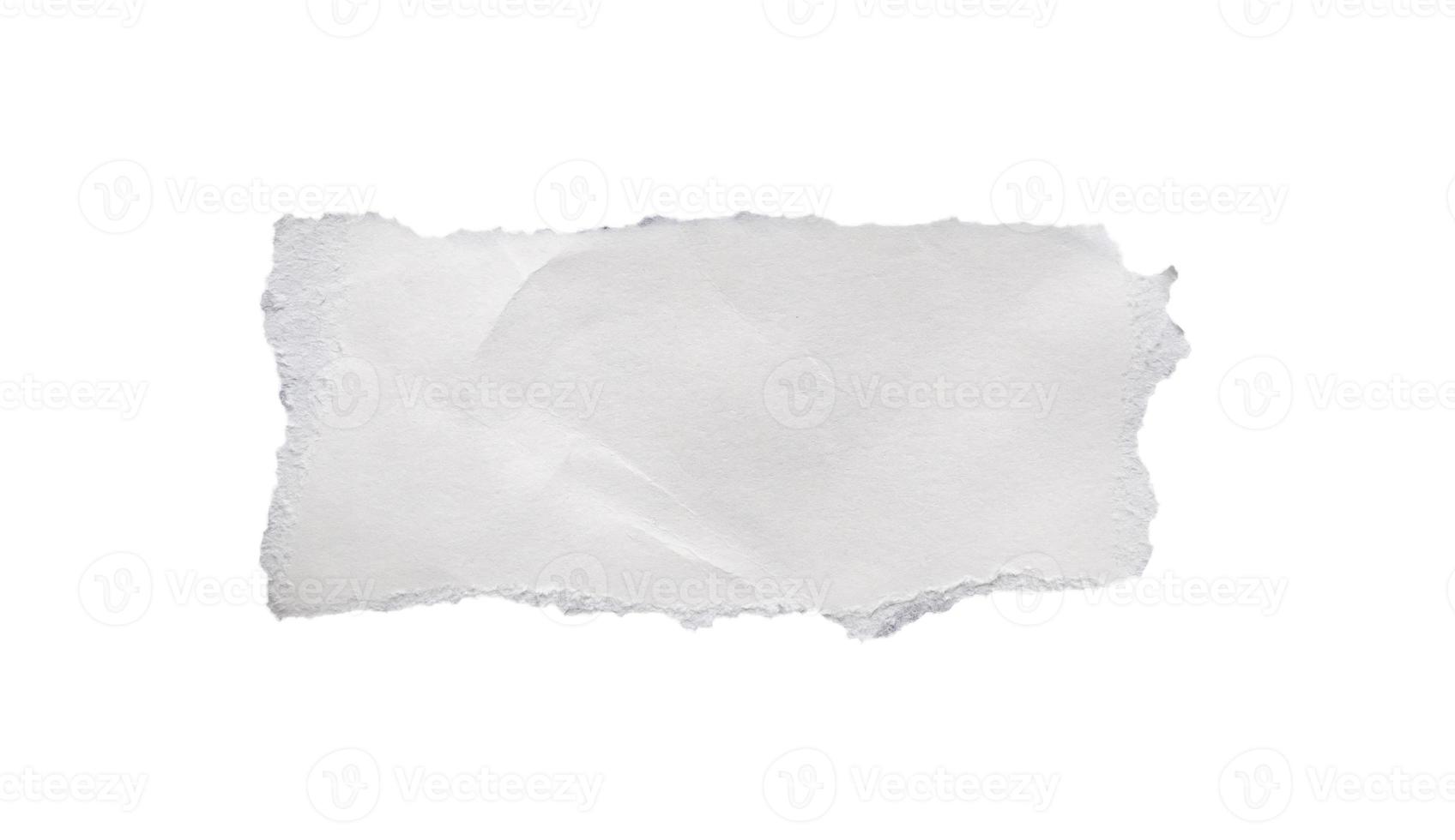 stuk van wit papier scheur geïsoleerd Aan wit achtergrond foto