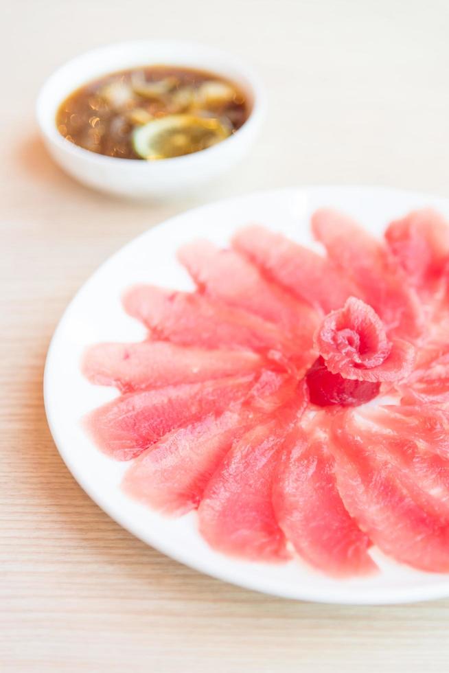 rauwe verse tonijnsashimi foto