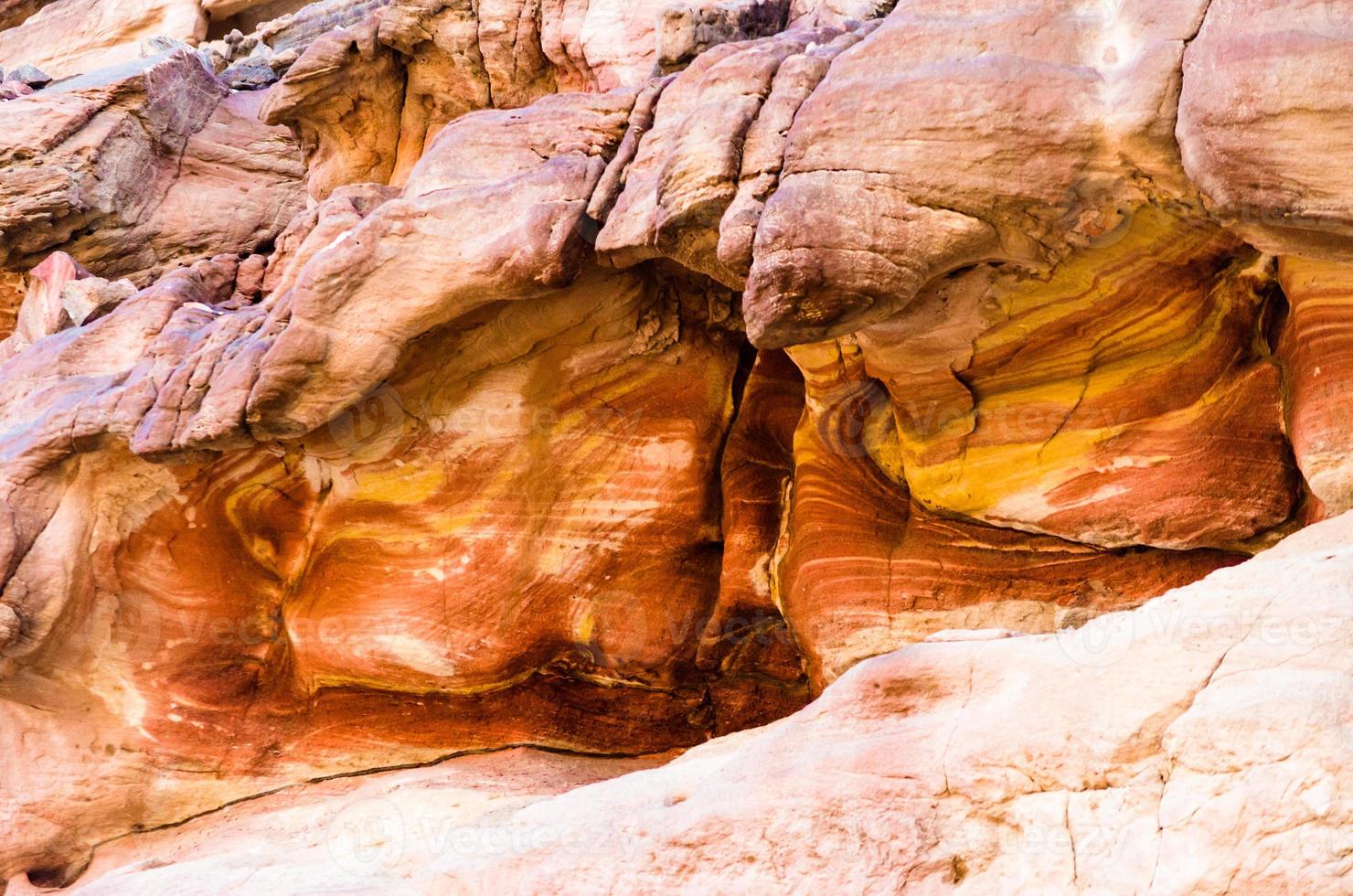 oranje rots in een canyon foto