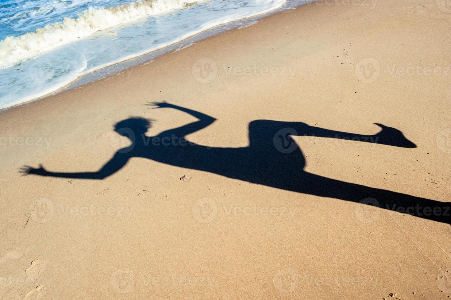 schaduw op een strand foto
