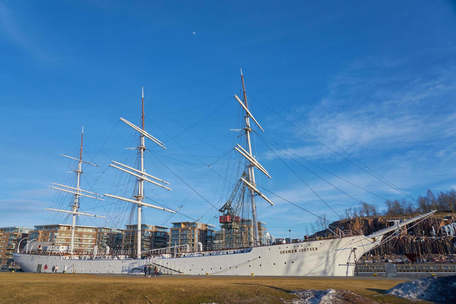 turku, finland, 23 maart 2021 - finse swan suomen joutsen ship foto