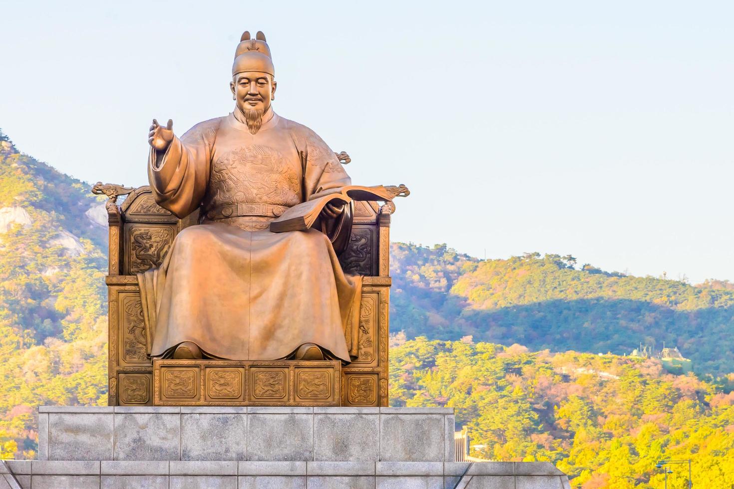koning sejong standbeeld in seoul city, zuid-korea foto