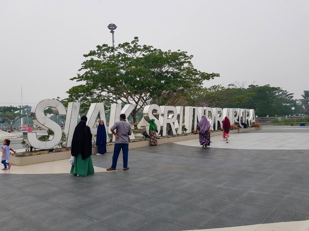 riau, Indonesië in oktober 2019. tepiaan bandar sungai jantan tbsj en is de hoofd ondersteuning voor siak toerisme, foto