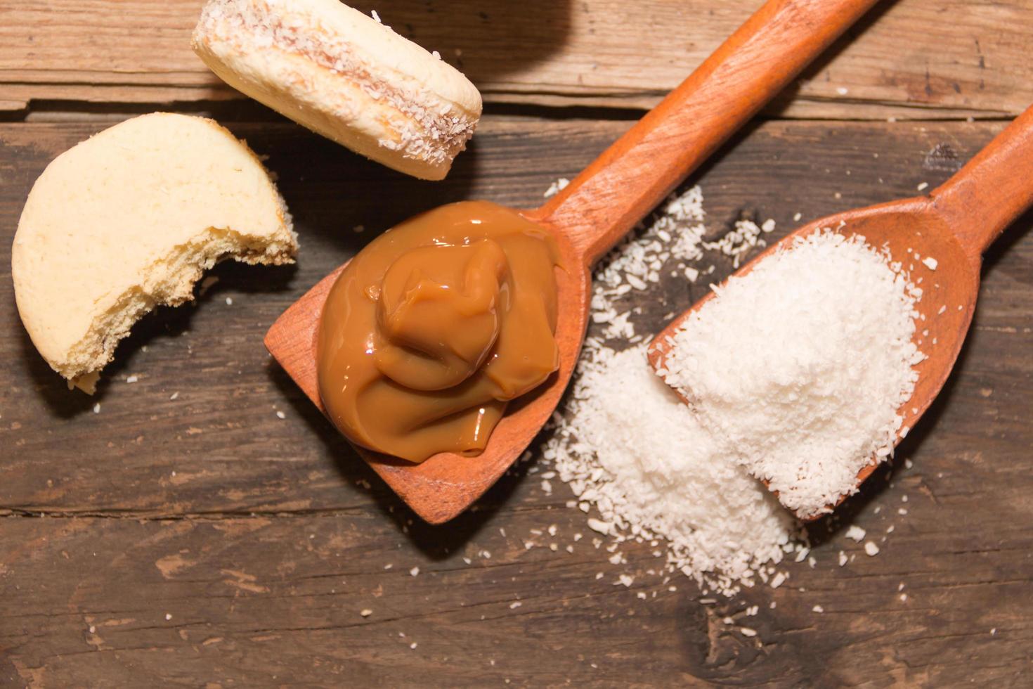 alfajores van maïszetmeel en dulce de leche, traditioneel van Argentijns gastronomie foto