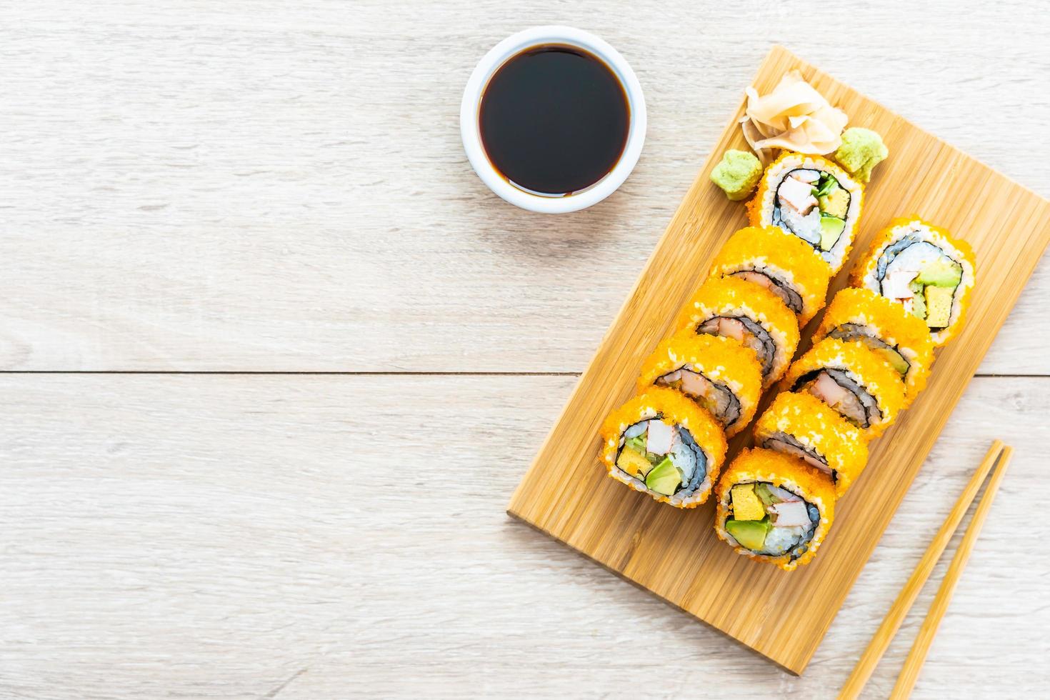 california maki rolt sushi foto