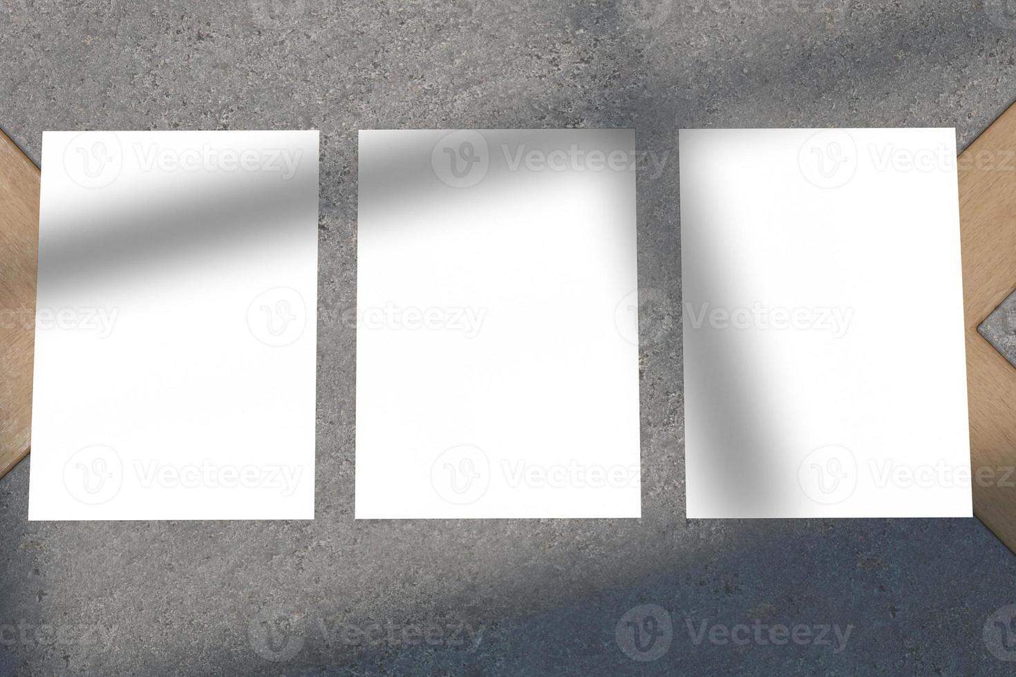 3 poster folder mockup Aan de tafel top met schaduw foto