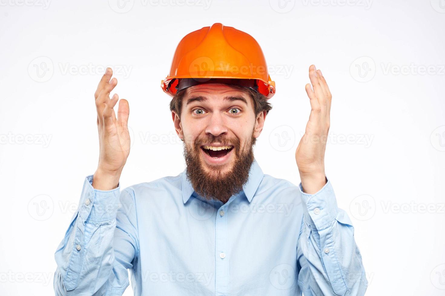 vrolijk mannetje oranje moeilijk hoed veiligheid professioneel bouw ingenieur foto