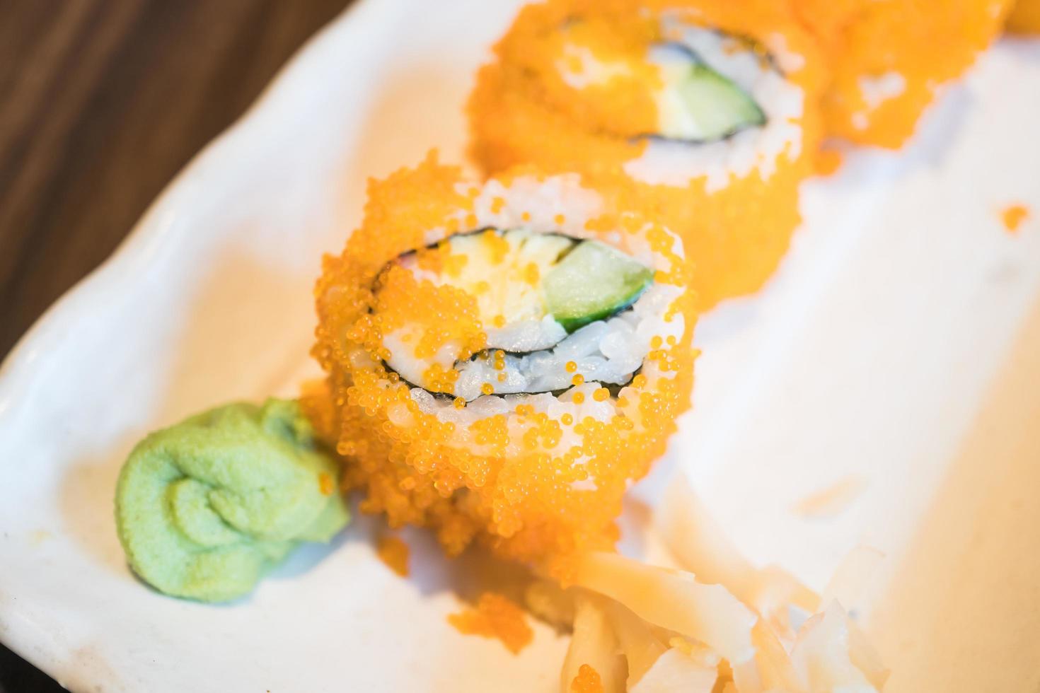 california roll sushi maki foto