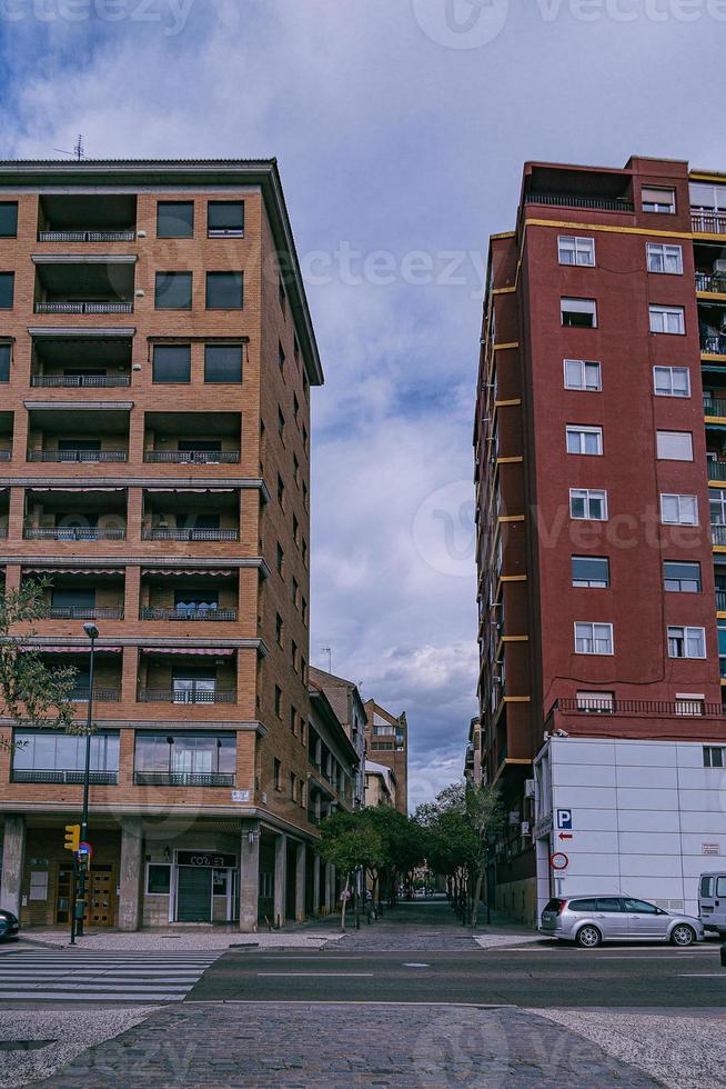 straten in de historisch oud stad- van Zaragoza, Spanje foto