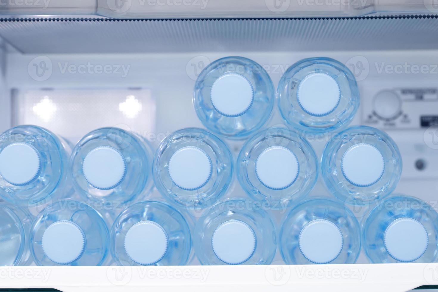 verkoudheid drinken water in de koelkast foto
