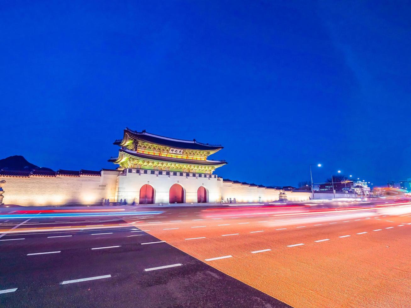 gyeongbokgung-paleis, de stad van seoel in zuid-korea foto