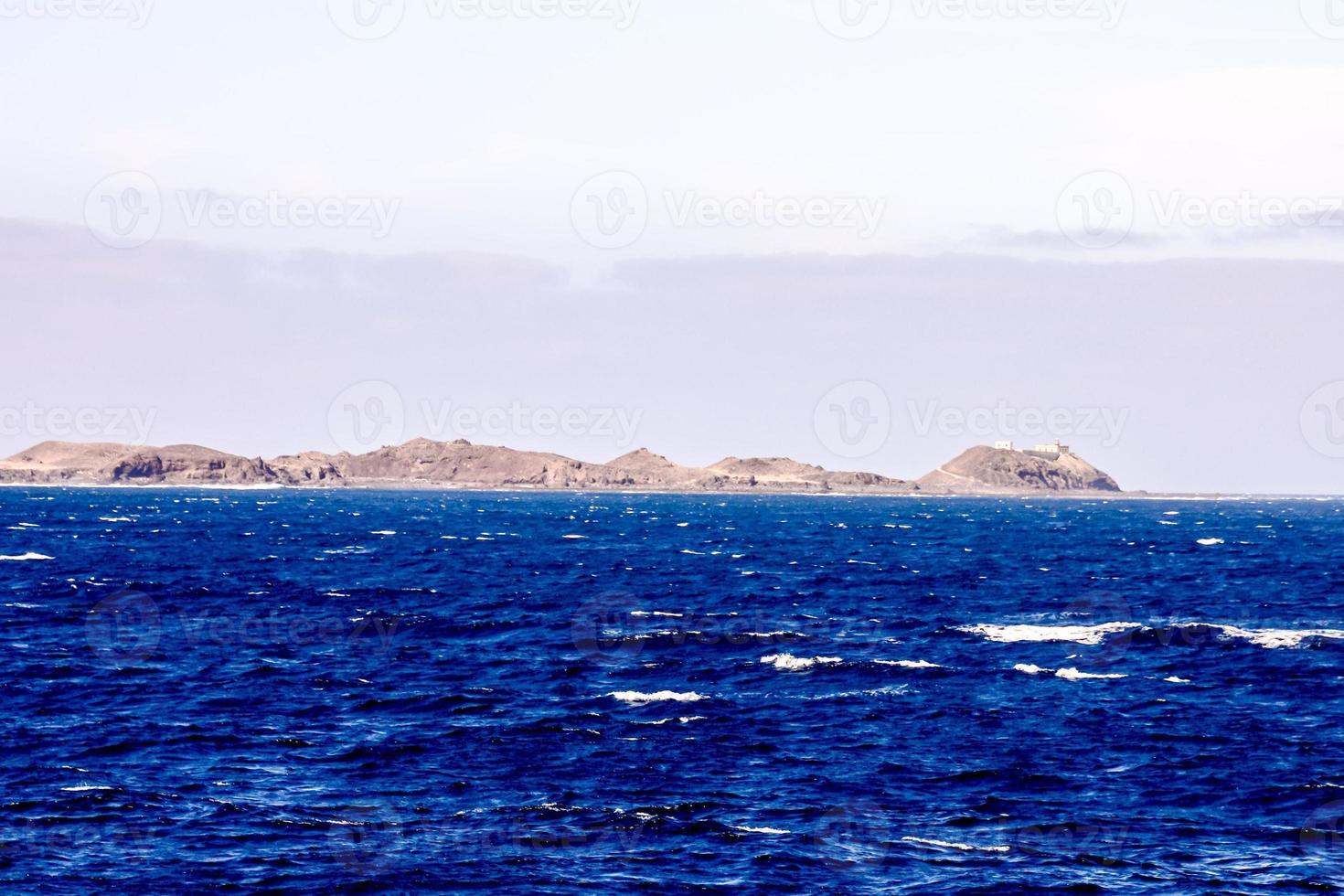 schilderachtig uitzicht op de oceaan foto