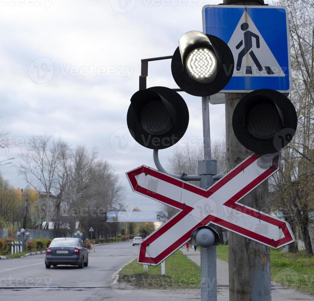 een beeld van wit verkeer licht. foto