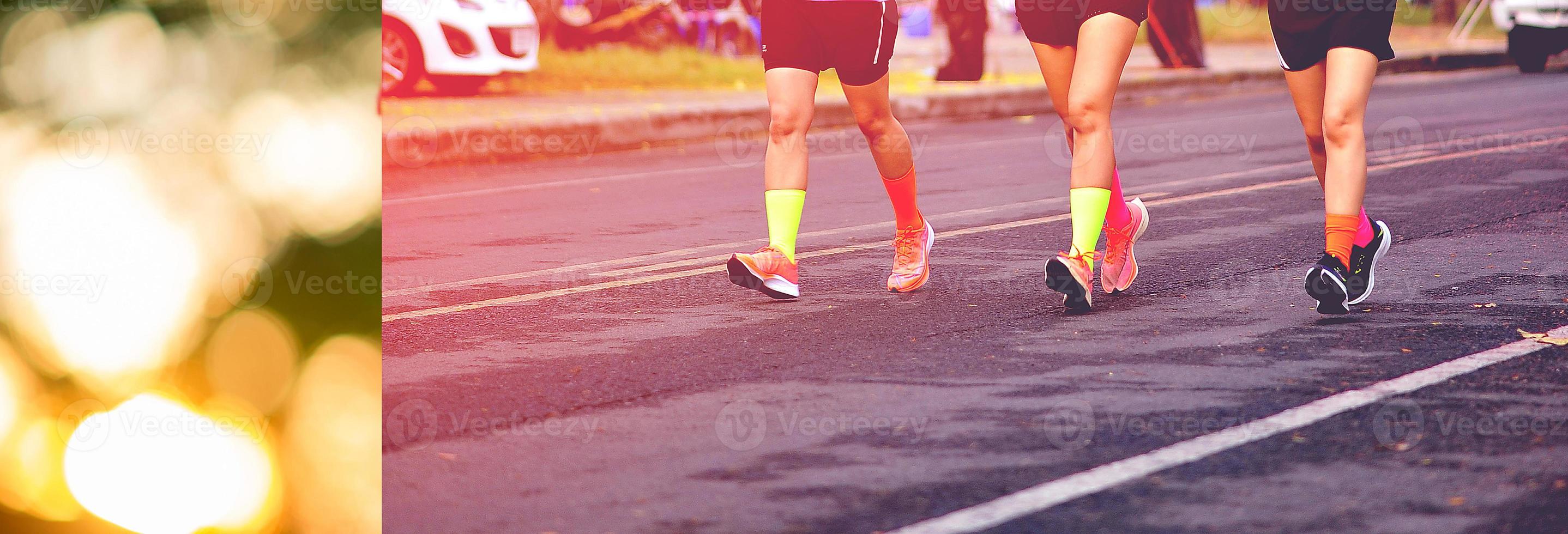 rennen, oefening, rennen, marathon, rennen voor Gezondheid oefening regelmatig gezond concept foto