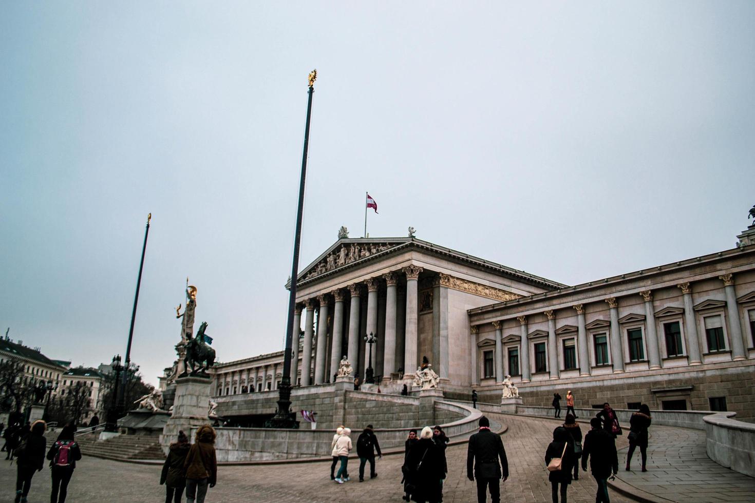 wenen, oostenrijk 2015- volksgarten landmark gedurende de dag foto