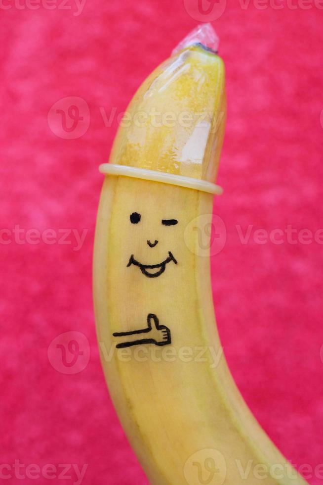 banaan met condoom foto