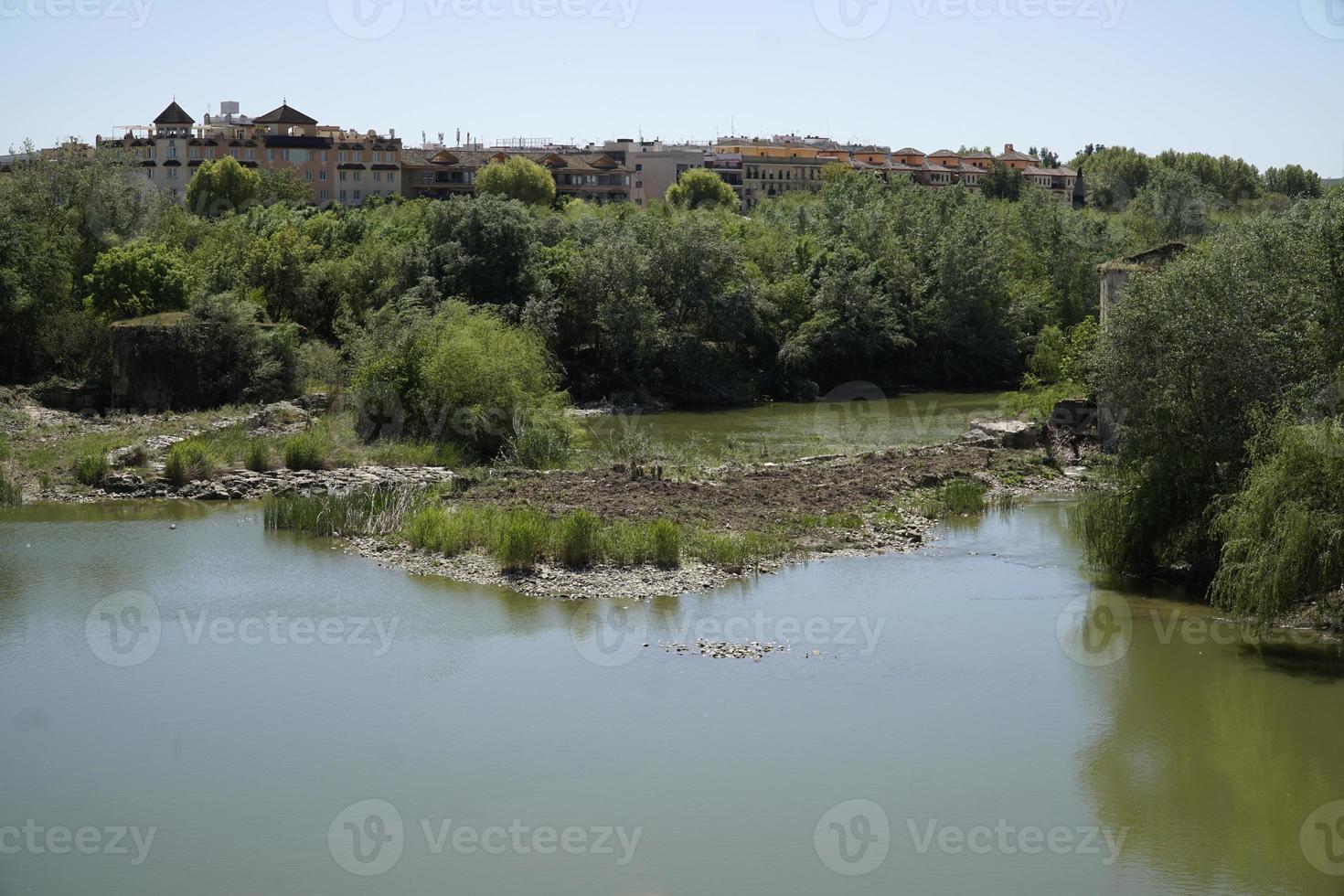 guadalquivir rivier- in Cordoba, Spanje foto