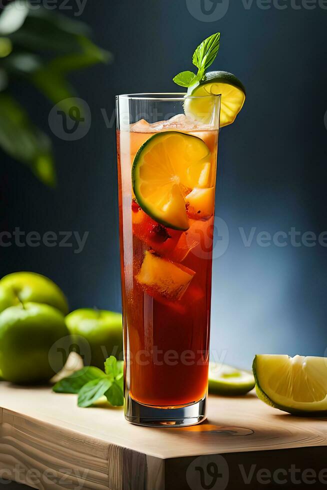 verfrissend fruitig zomer drinken Aan tafel met citroen en munt foto