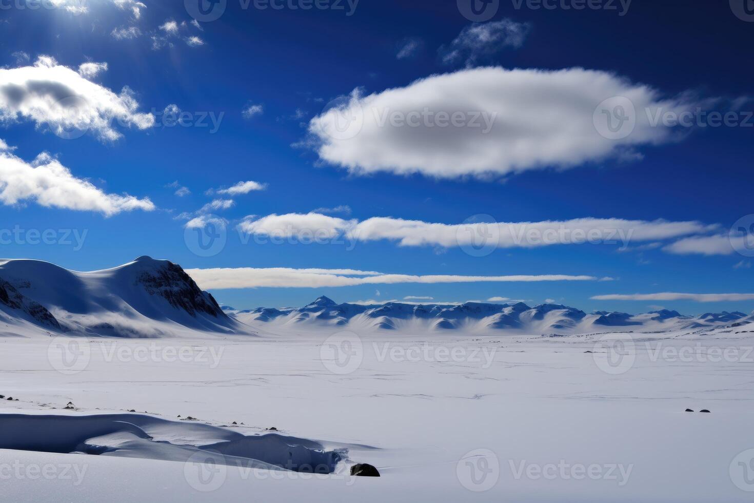 ai gegenereerd enorm uitgestrektheid van bevroren toendra met met sneeuw bedekt bergen in de afstand en een Doorzichtig blauw lucht bovengronds. foto