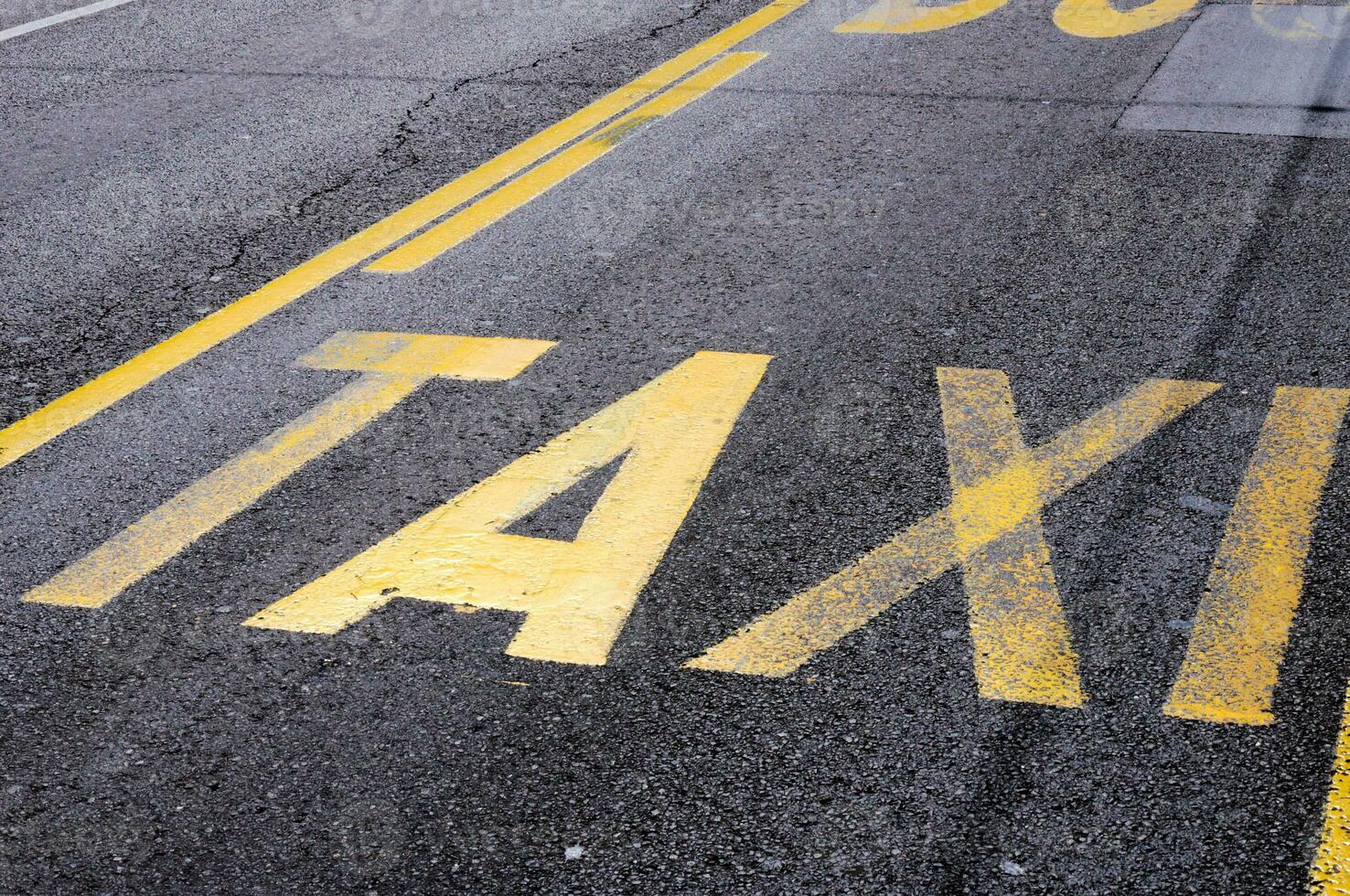 taxi teken Aan de weg foto
