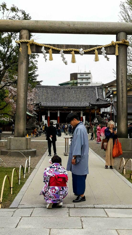 Tokio, Japan Aan april 15, 2019. lokaal en Internationale toeristen bezoekende sensoji tempel in asakusa. foto