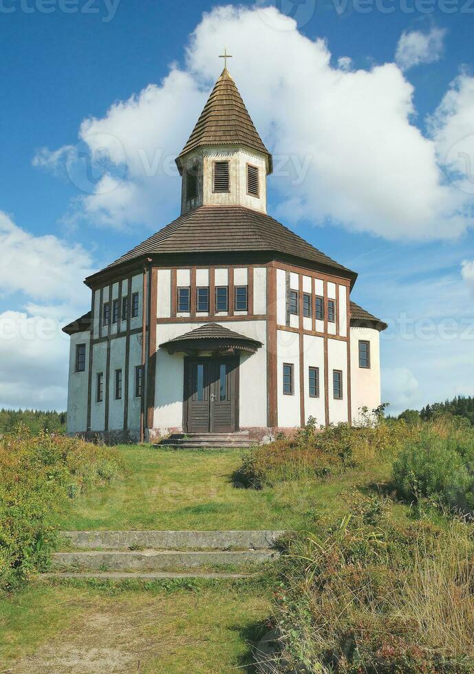 kapel van tesarov --slecht wurzelsdorf-- dichtbij naar harrachov, jizera bergen, tsjechisch republiek foto