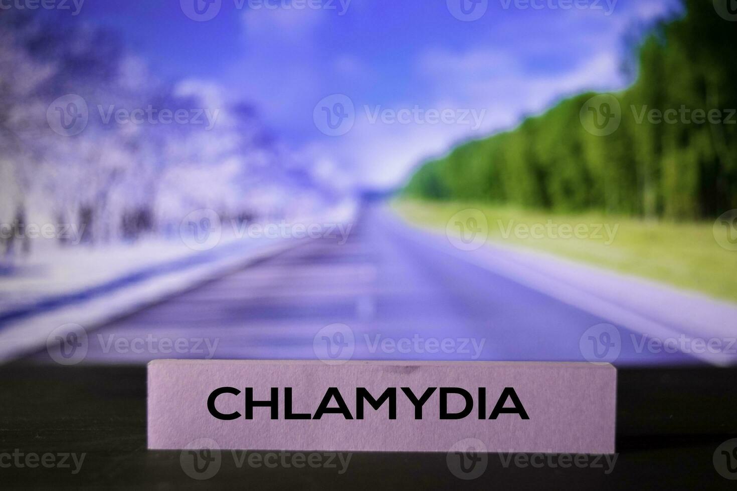 chlamydia Aan de kleverig aantekeningen met bokeh achtergrond foto