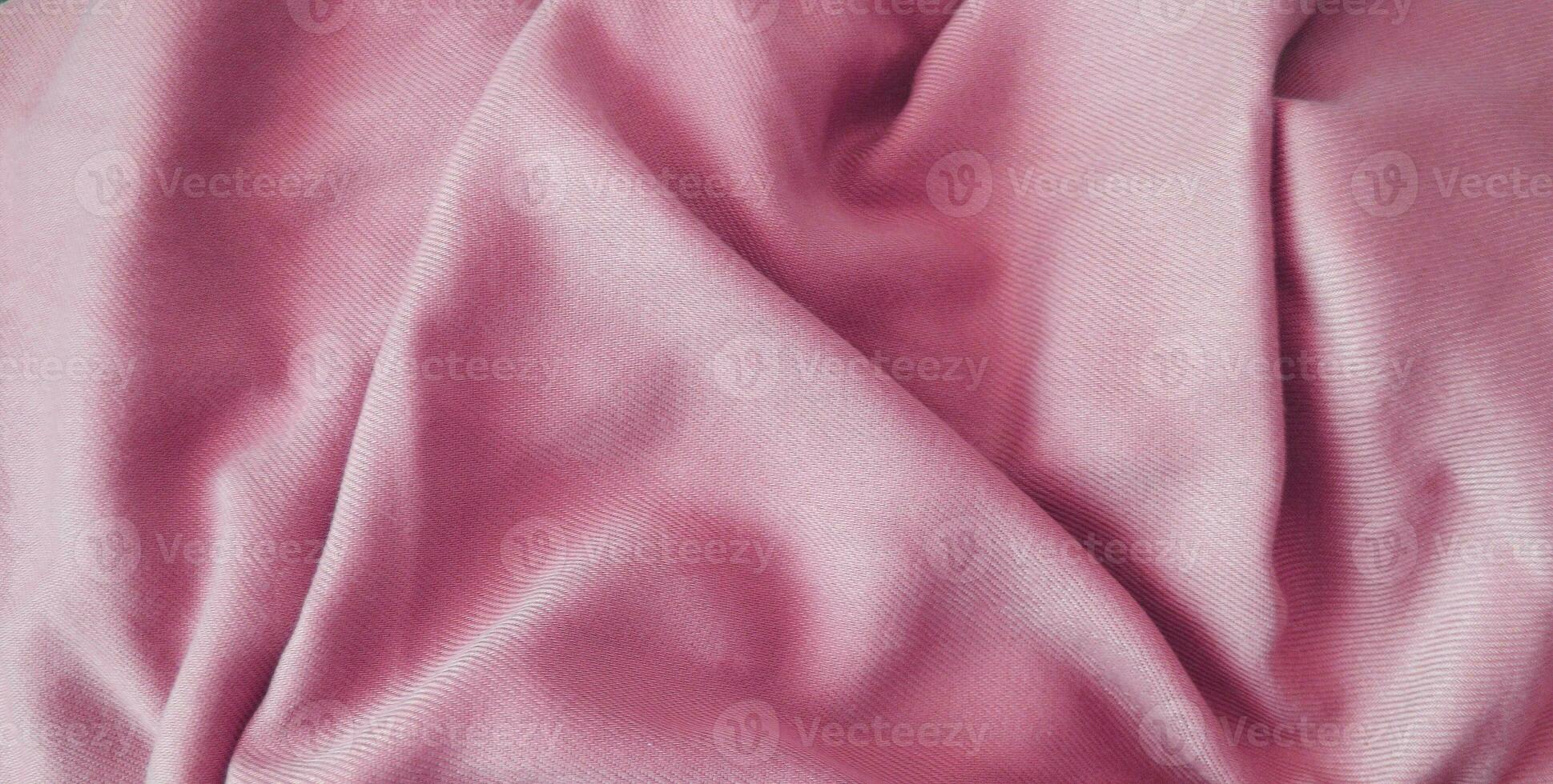 roze kleding stof achtergrond, zijde kleding stof, satijn textiel textuur, abstract achtergrond, luxe achtergrond foto