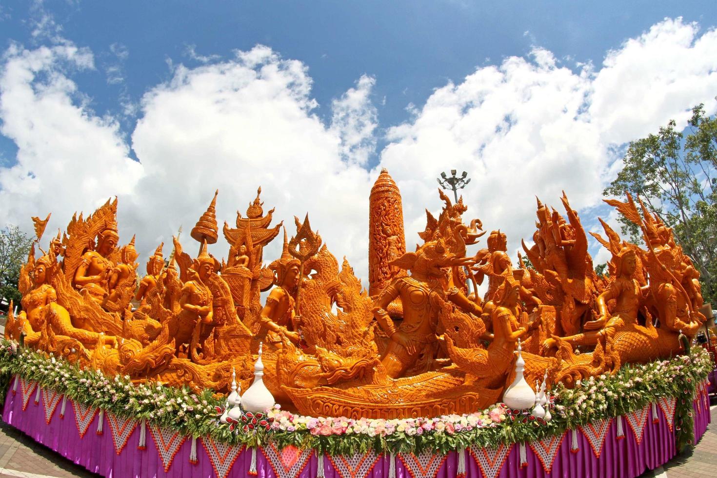 kaarsvetfestival in ubon ratchathani, thailand foto