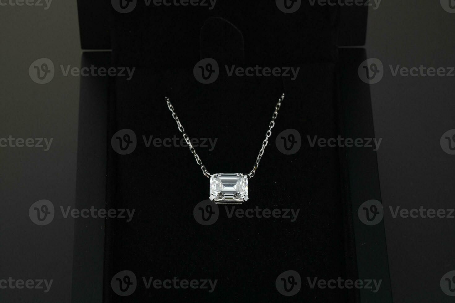 wit goud diamant hanger ketting foto