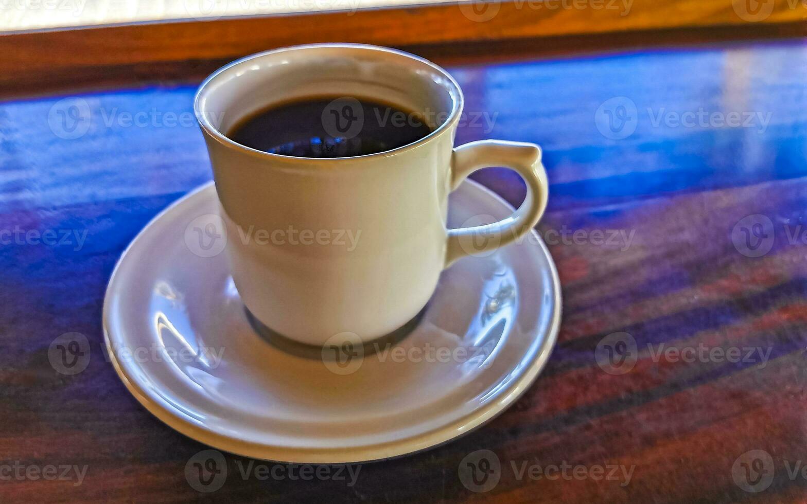 kop van americano zwart koffie in restaurant Mexico. foto