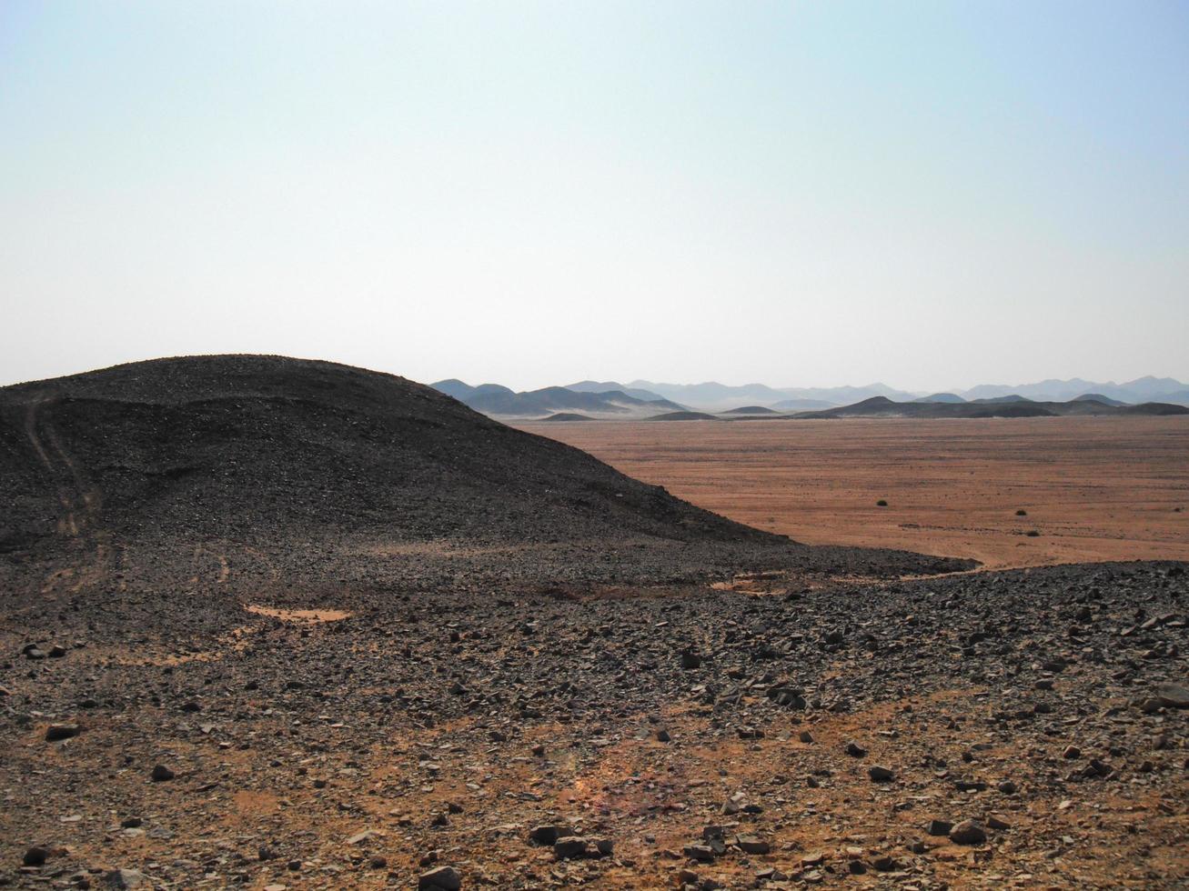 rotsachtige woestijn in Egypte foto