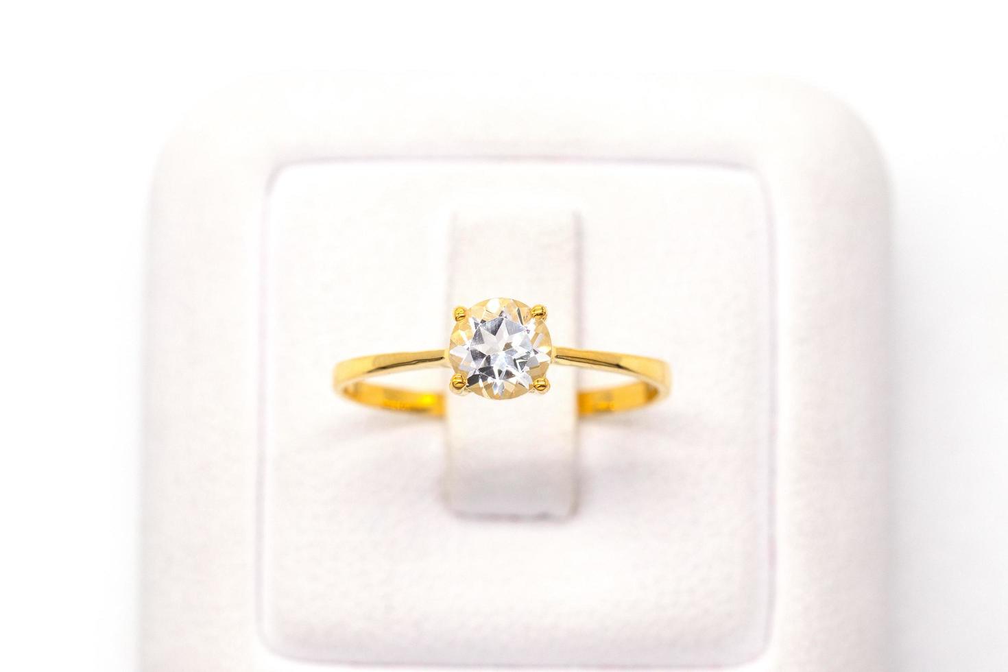 prachtige diamanten ring 9k goud foto