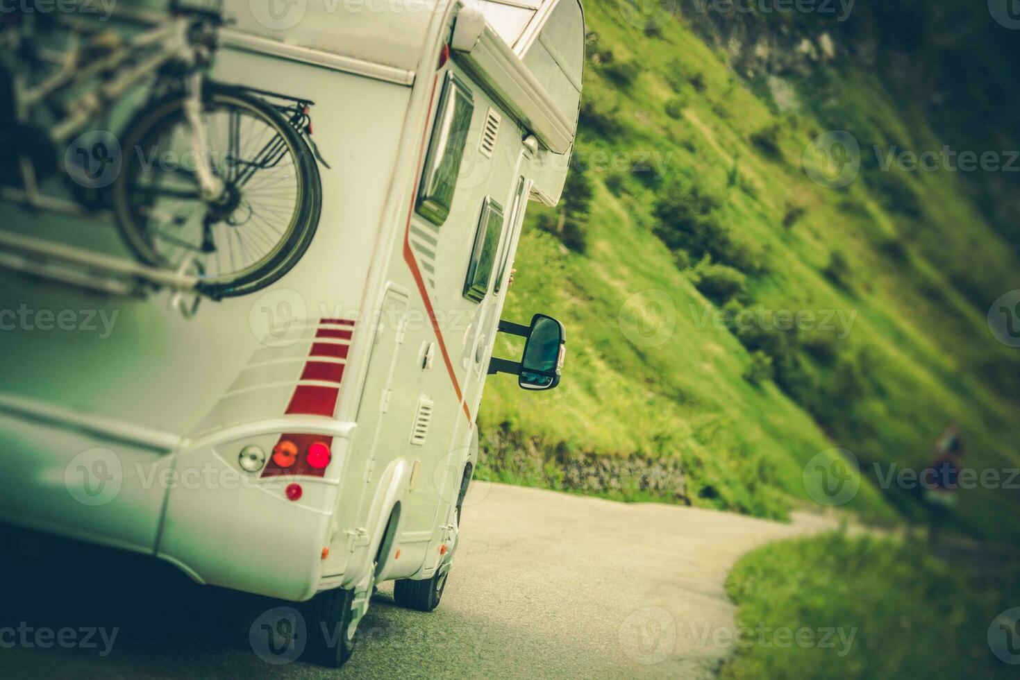 camper busje Aan de weg foto