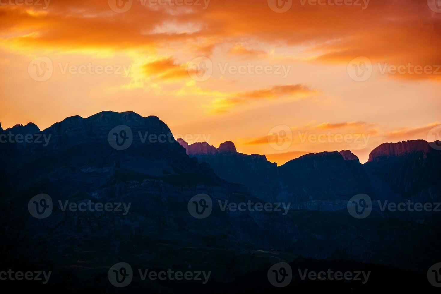 Frans Alpen zonsondergang landschap foto