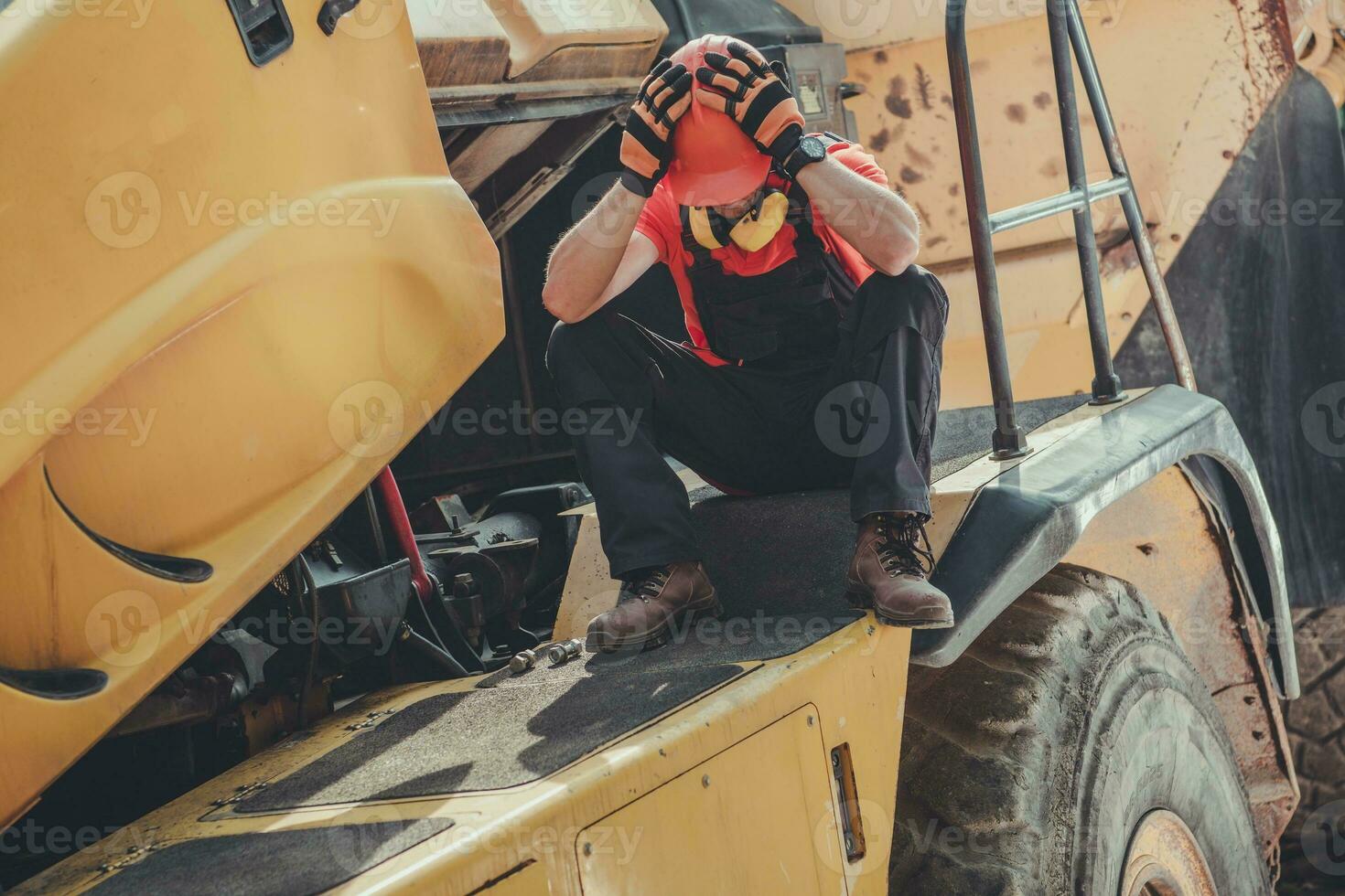 verwoest vrachtauto operator foto