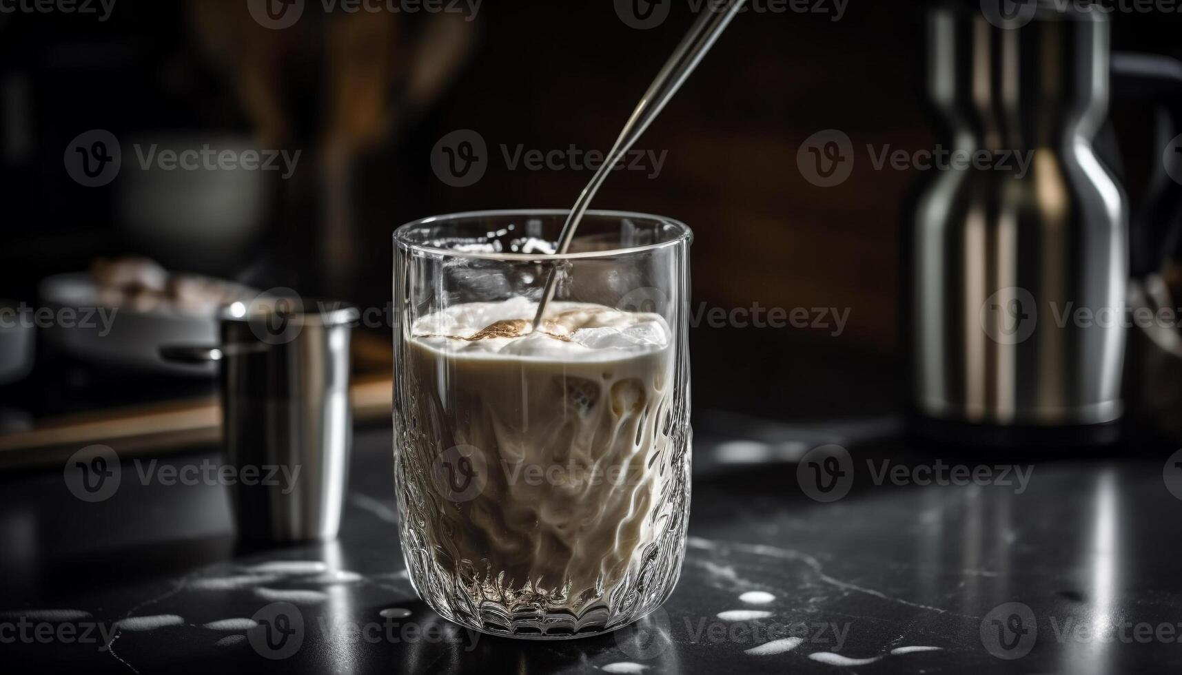 schuimend melk en heet koffie in Doorzichtig glas gegenereerd door ai foto