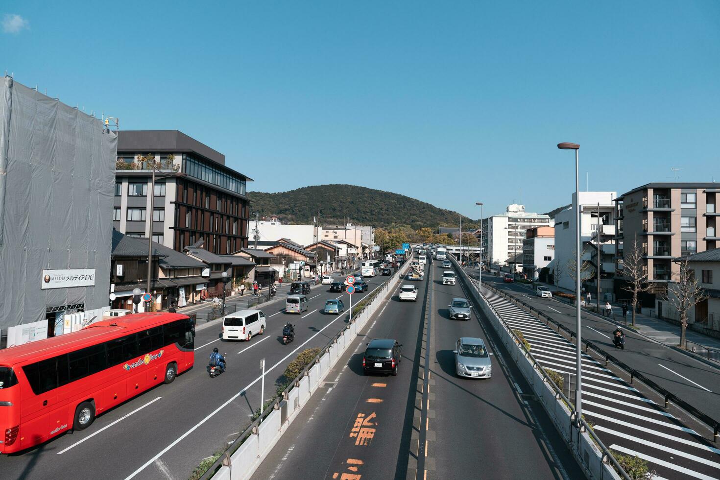 visie van gojo dori straat in kyoto, Japan foto