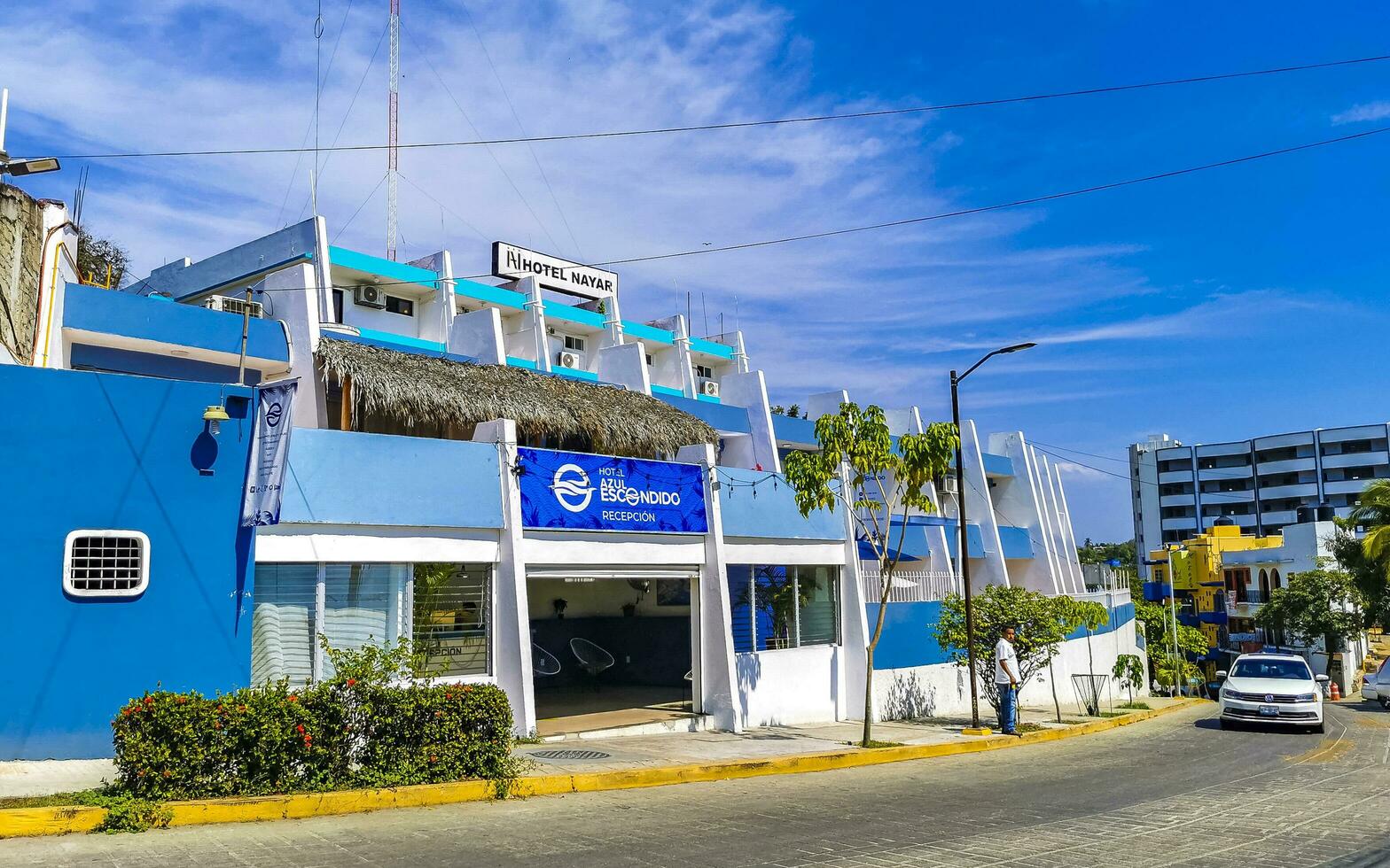 puerto escondido oaxaca Mexico 2023 typisch mooi kleurrijk toerist straat trottoir stad puerto escondido Mexico. foto