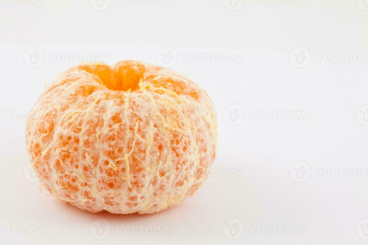 mandarijn- geïsoleerd Aan wit achtergrond. citrus reticulata foto