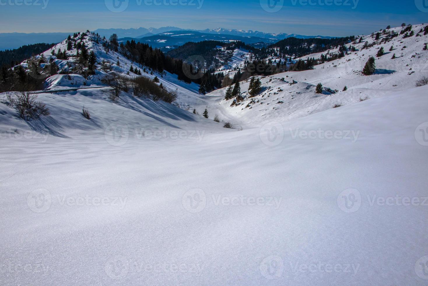 besneeuwde landschappen nul foto