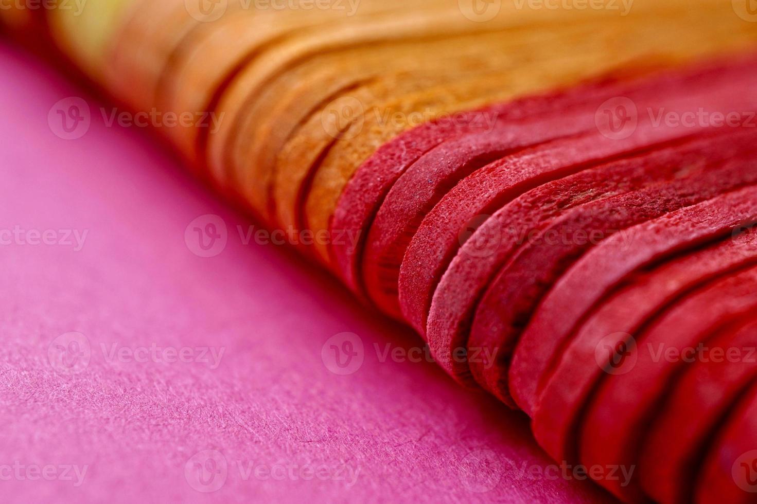 veelkleurige houten eetstokjesdecoratie foto