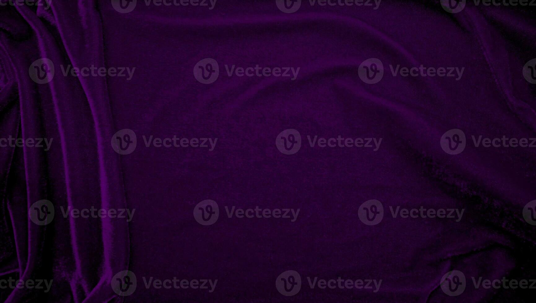 Purper fluweel kleding stof structuur gebruikt net zo achtergrond. paars kleur panne kleding stof achtergrond van zacht en glad textiel materiaal. verpletterd fluweel .luxe magenta toon voor zijde. foto