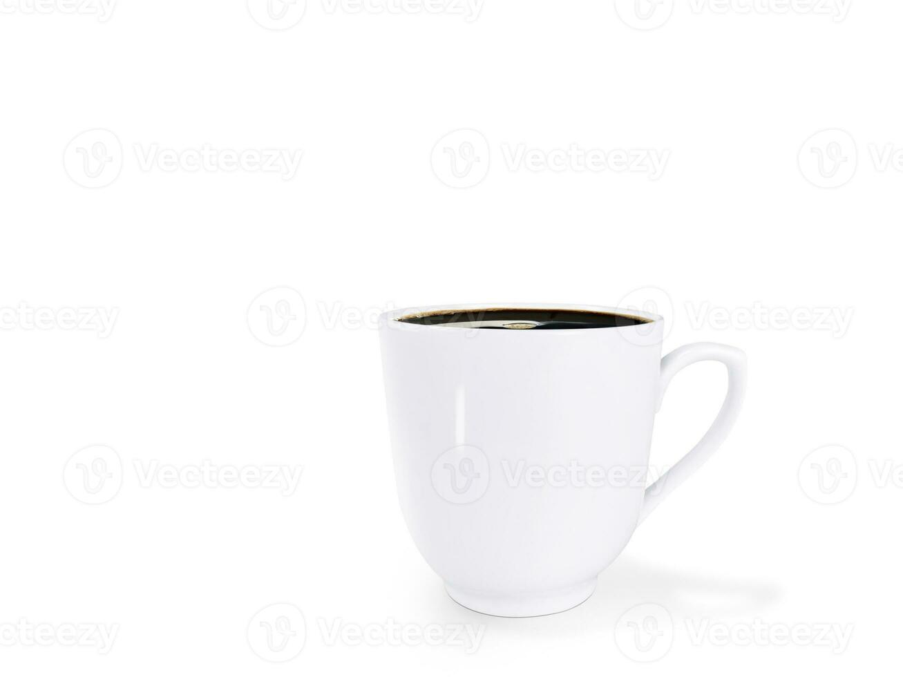 wit koffie mok geïsoleerd Aan wit achtergrond foto