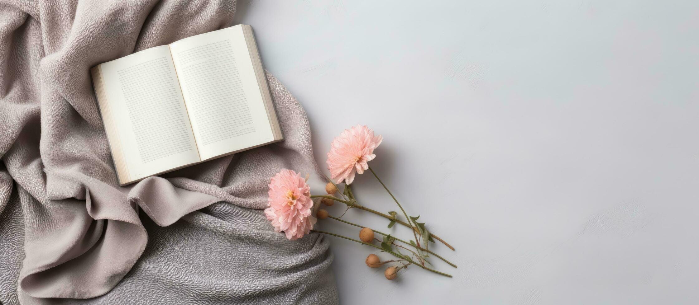 een Open boek en sommige bloemen Aan een deken gemaakt met generatief ai technologie foto