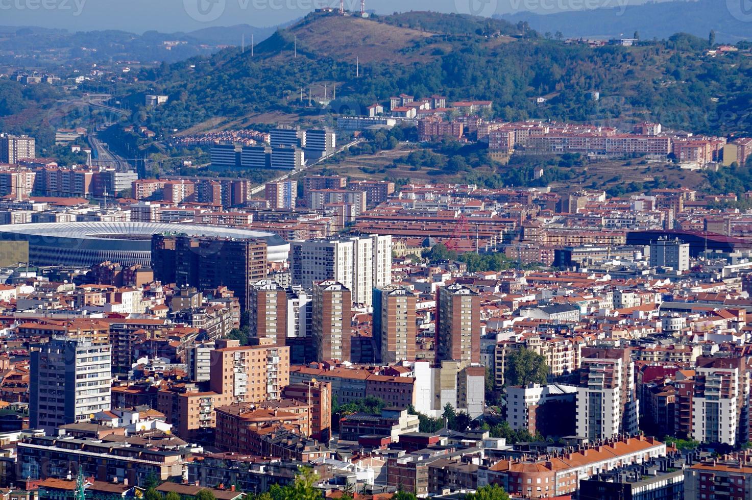 stadsgezicht van bilbao stad spanje foto