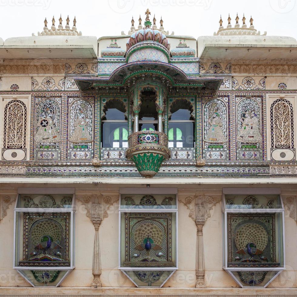 udaipur stadspaleis in rajasthan, india in foto